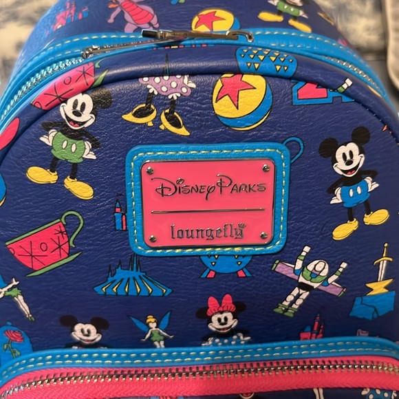 Mickey Mouse and Friends Loungefly Mini Backpack, NWT - Picture 5 of 17